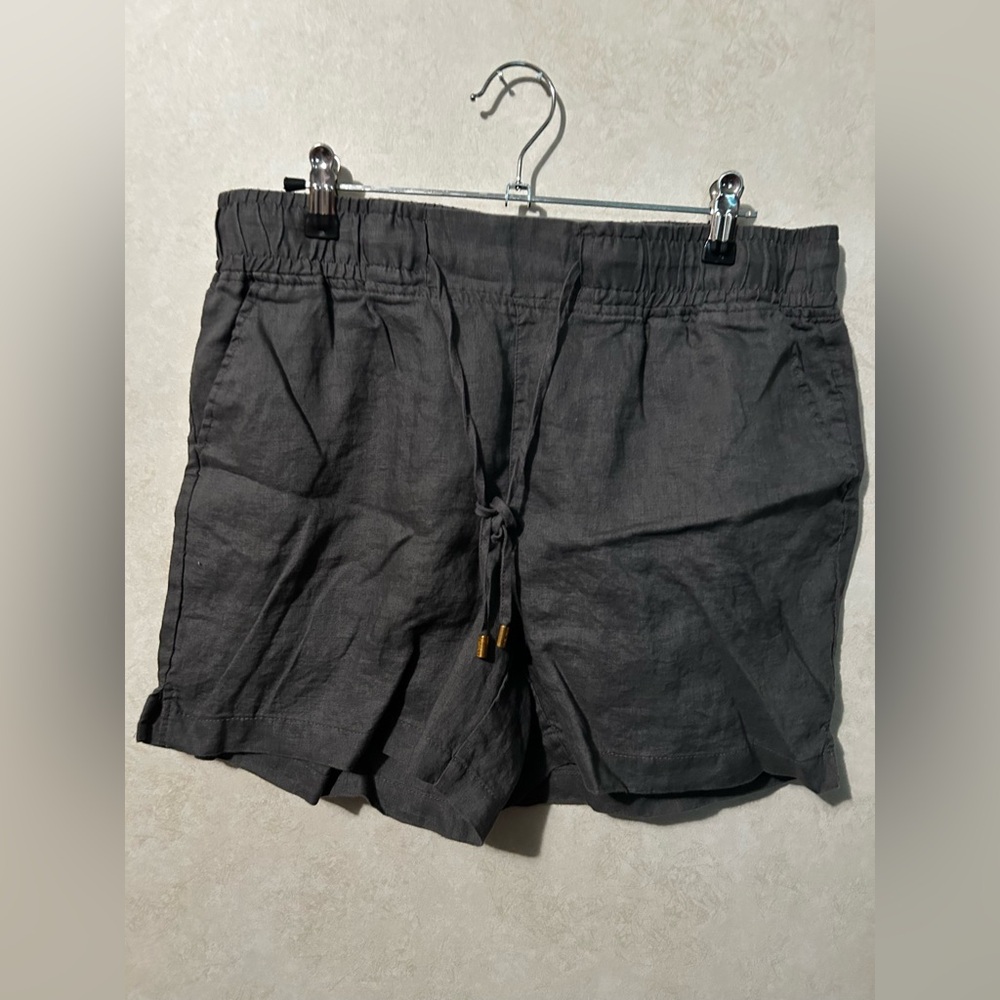 ✨Company Ellen Tracy Medium Dark Gray Linen Shorts✨